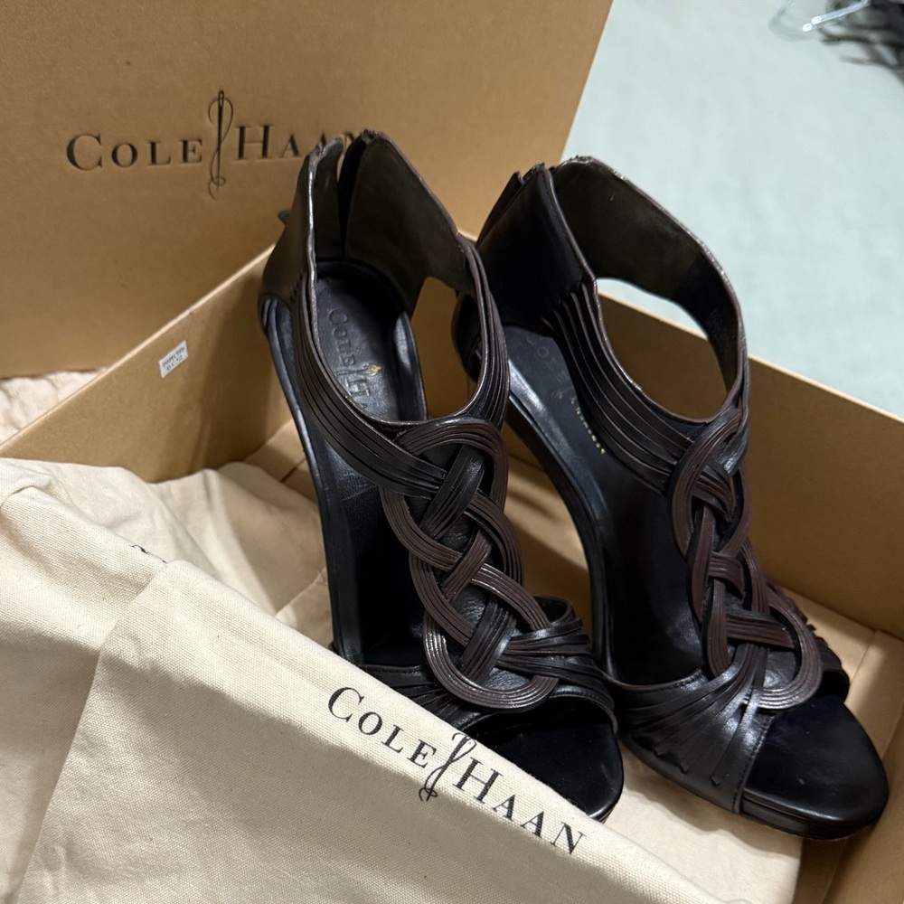 Cole Haan Women's Black/Dark Brown Woven Heels with Nike Air comfort
